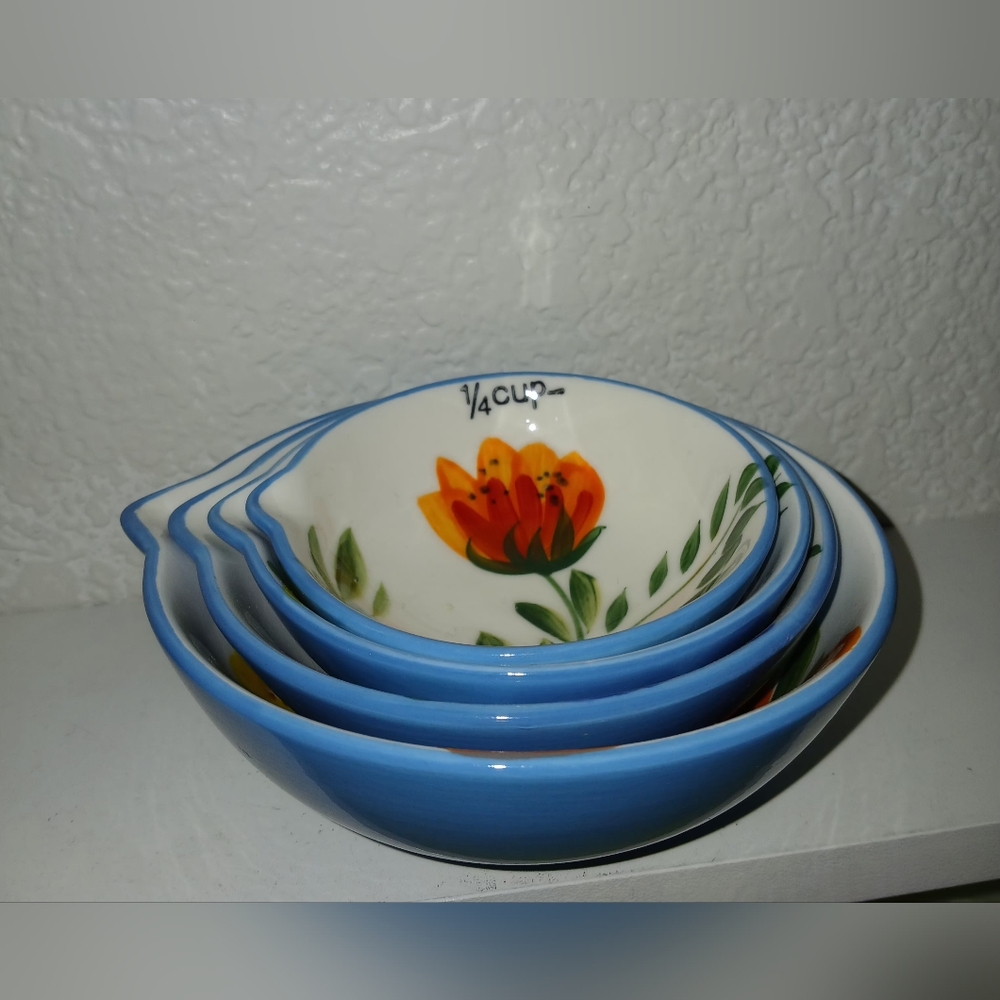 Blue Floral Nesting Measuring Cups